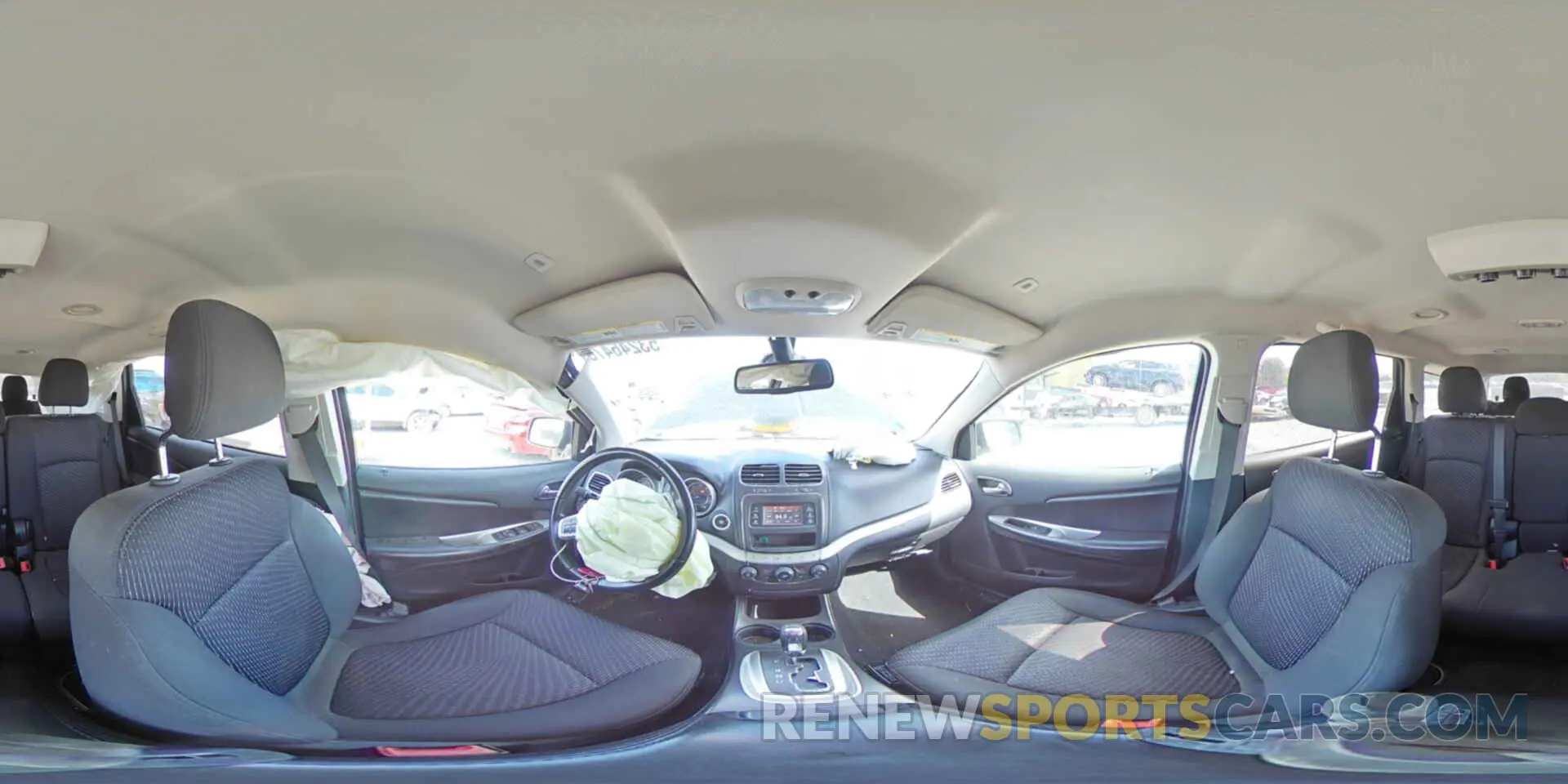 14 Photograph of a damaged car 3C4PDCBB8KT864738 DODGE JOURNEY 2019