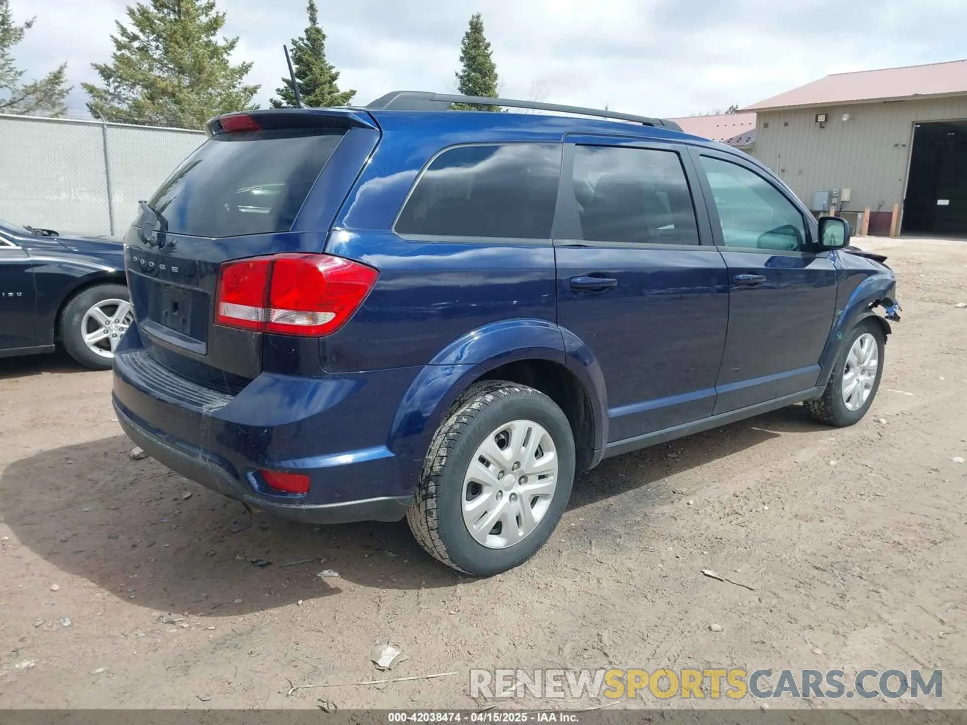 4 Photograph of a damaged car 3C4PDCBBXKT707700 DODGE JOURNEY 2019