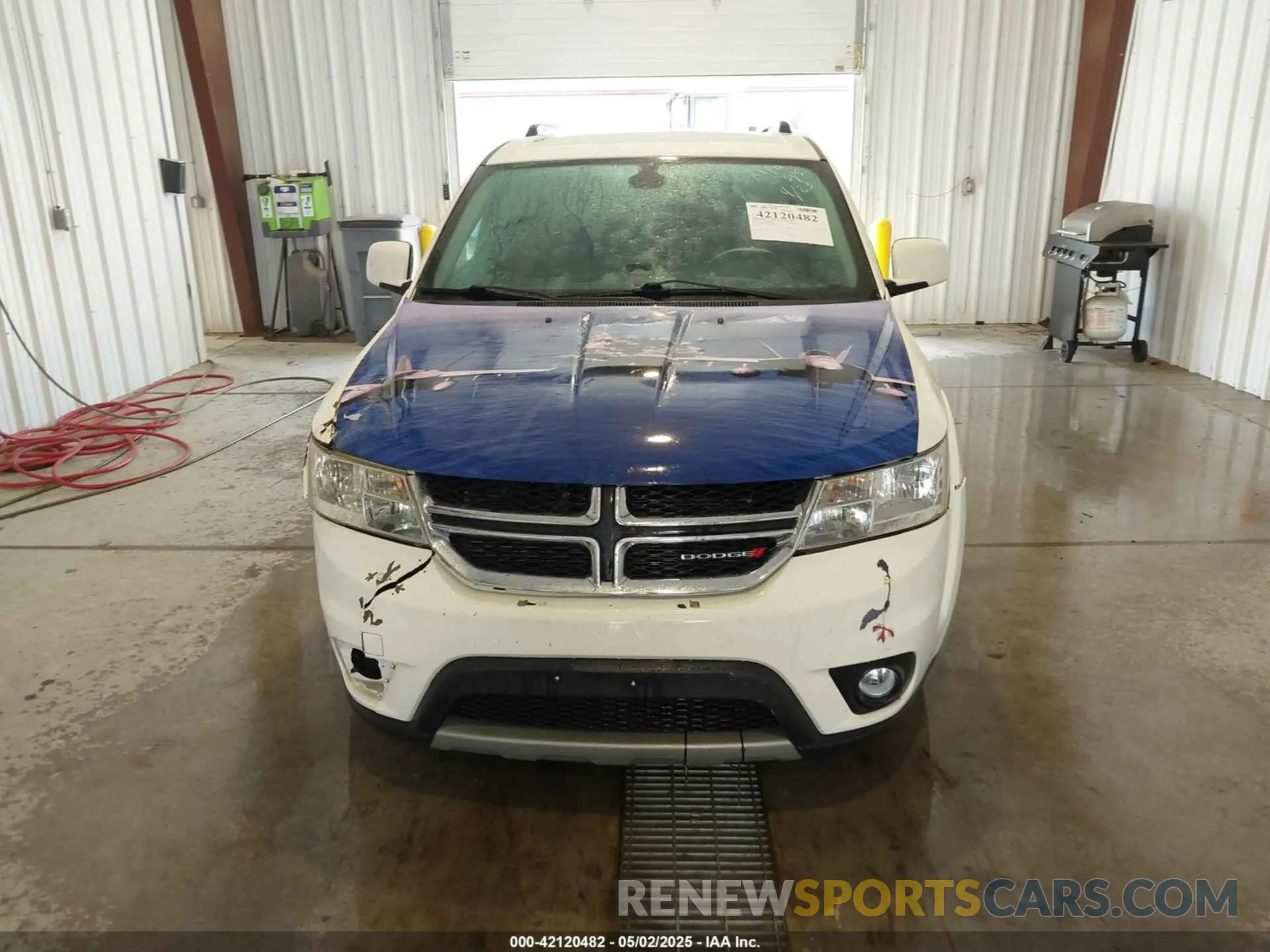 12 Photograph of a damaged car 3C4PDCBBXKT835029 DODGE JOURNEY 2019