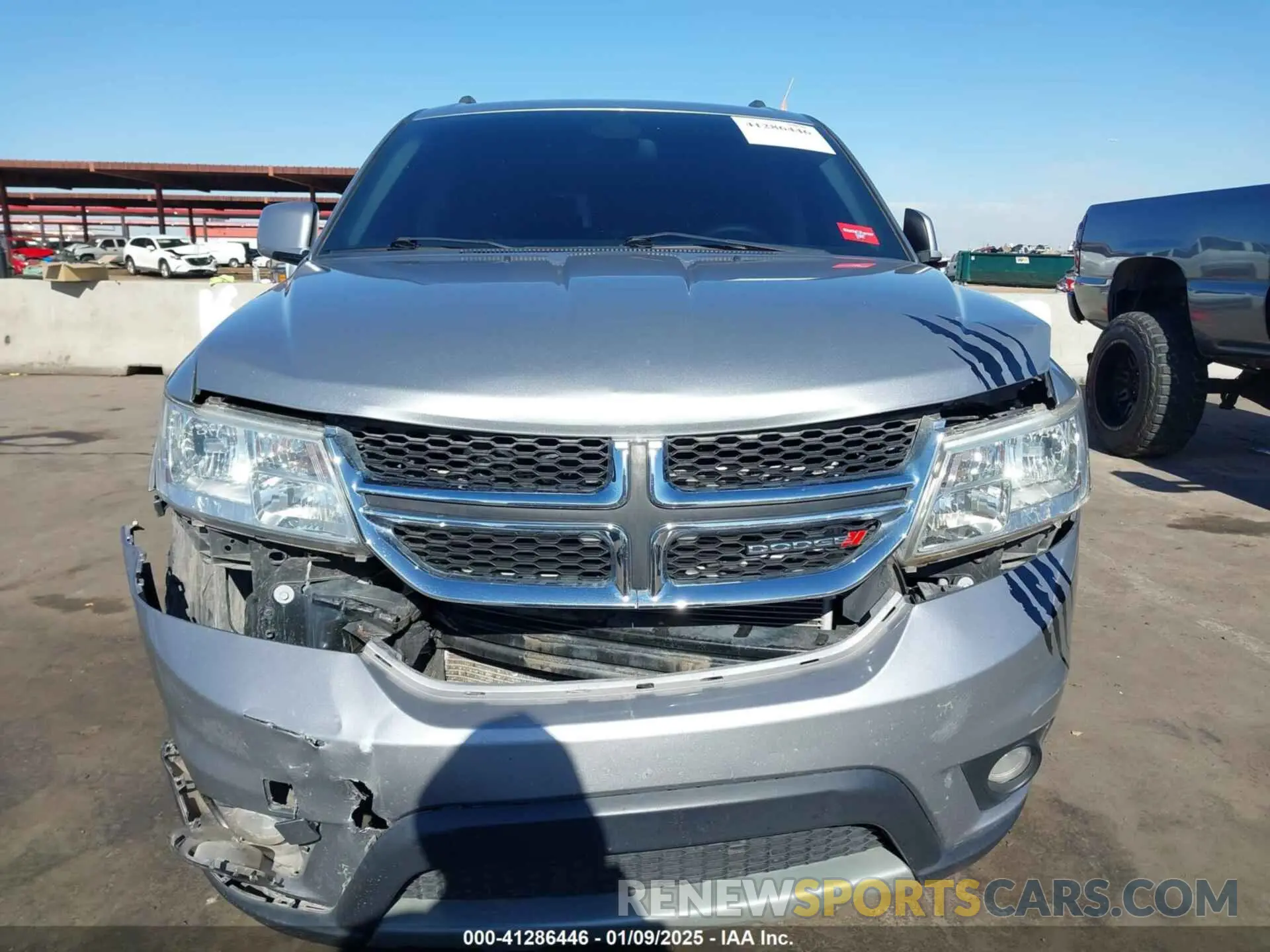 12 Photograph of a damaged car 3C4PDCBG0KT701223 DODGE JOURNEY 2019