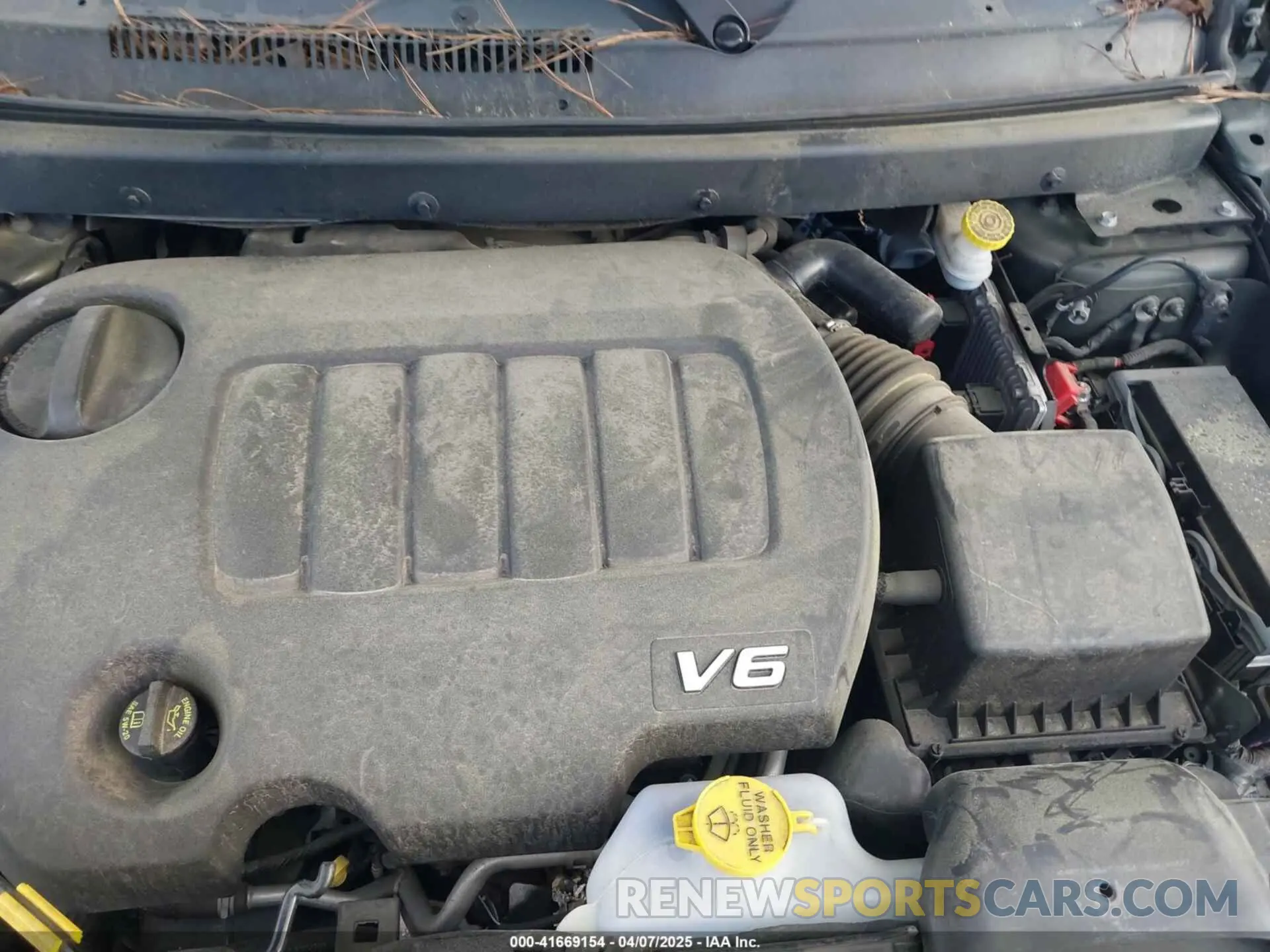 10 Photograph of a damaged car 3C4PDCBG1KT701263 DODGE JOURNEY 2019
