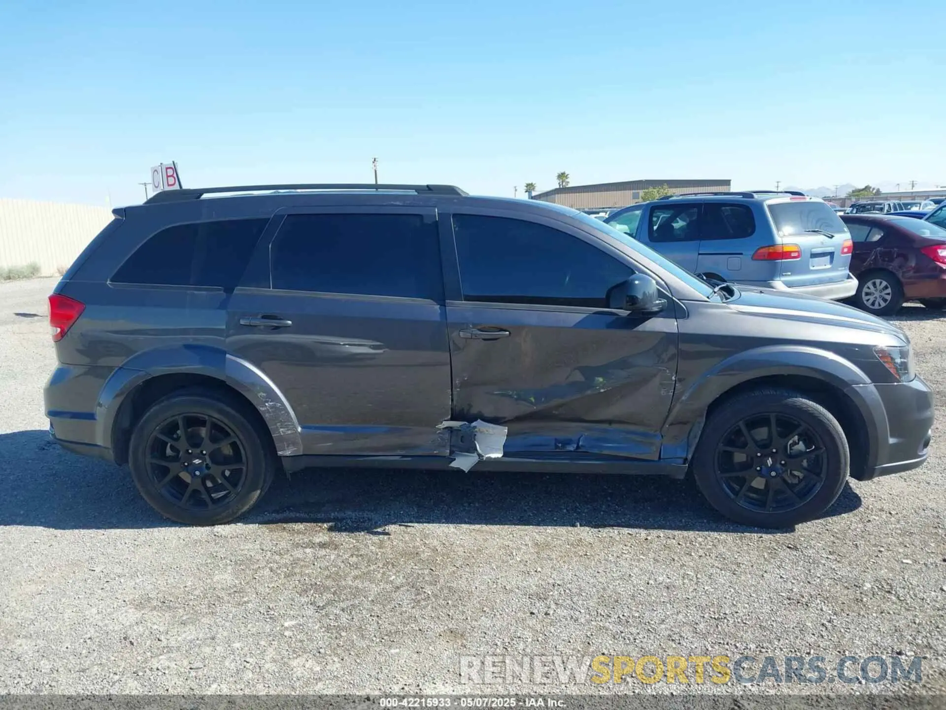 13 Photograph of a damaged car 3C4PDCBG7KT875077 DODGE JOURNEY 2019