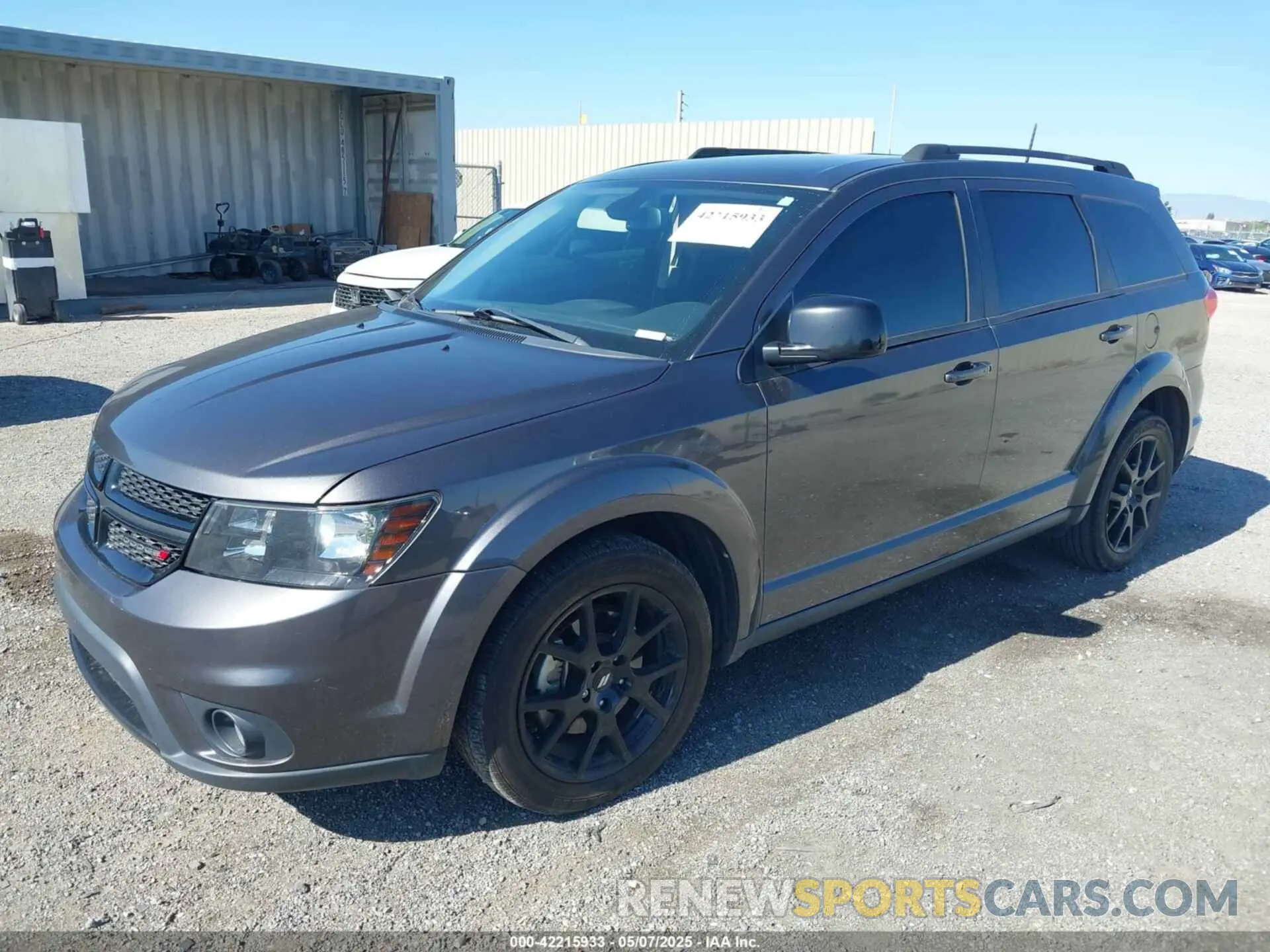 2 Photograph of a damaged car 3C4PDCBG7KT875077 DODGE JOURNEY 2019