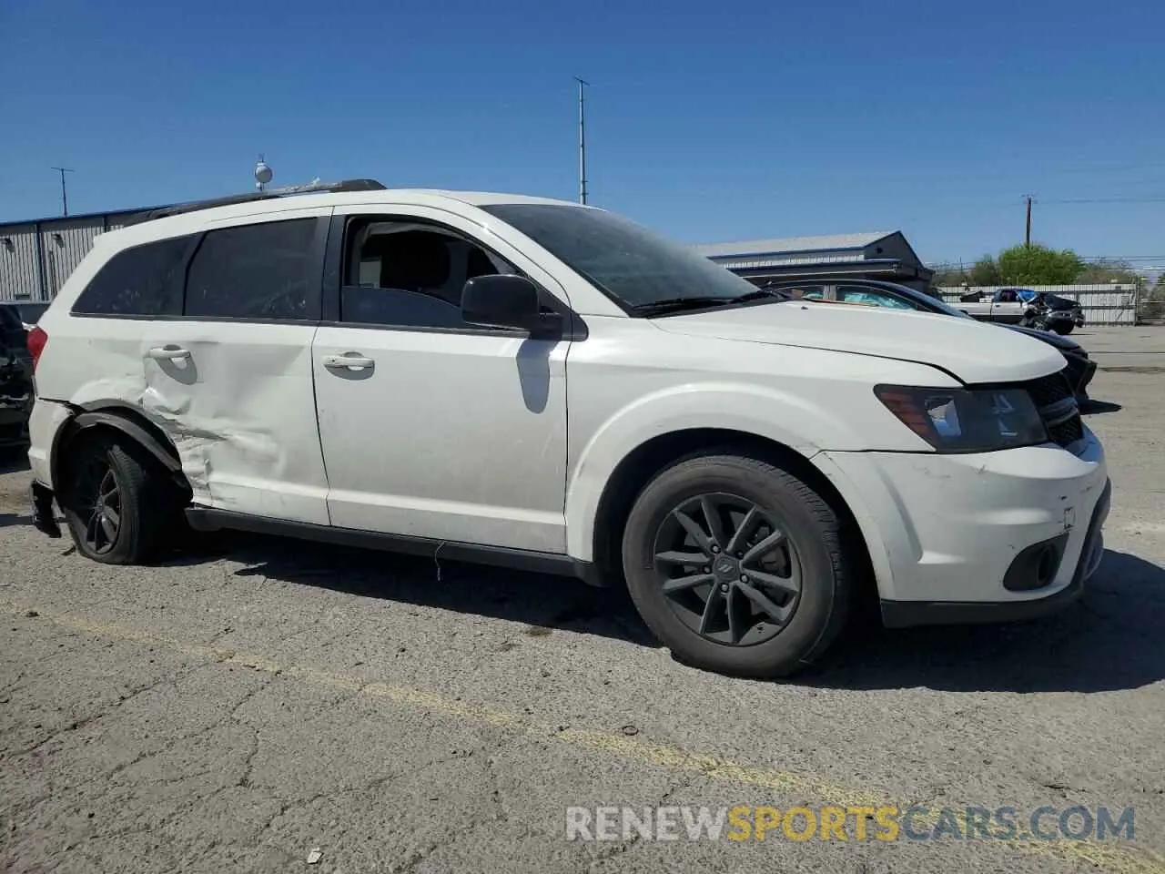 4 Photograph of a damaged car 3C4PDCBG8KT774128 DODGE JOURNEY 2019
