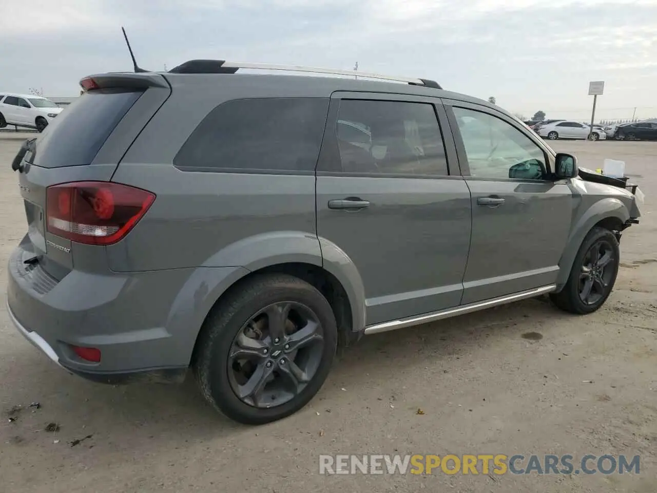 3 Photograph of a damaged car 3C4PDCGB5KT873793 DODGE JOURNEY 2019