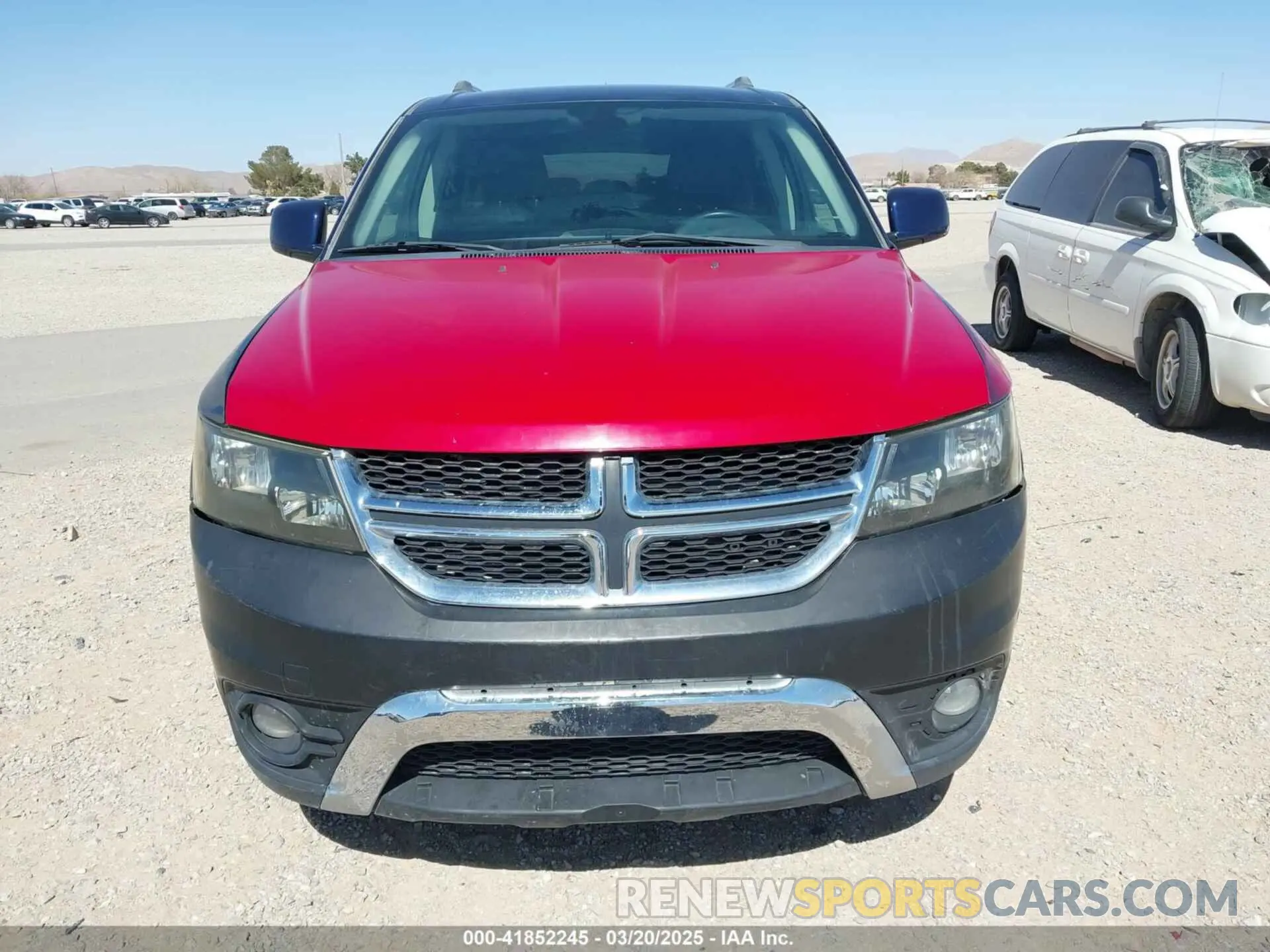 12 Photograph of a damaged car 3C4PDCGG0KT737485 DODGE JOURNEY 2019