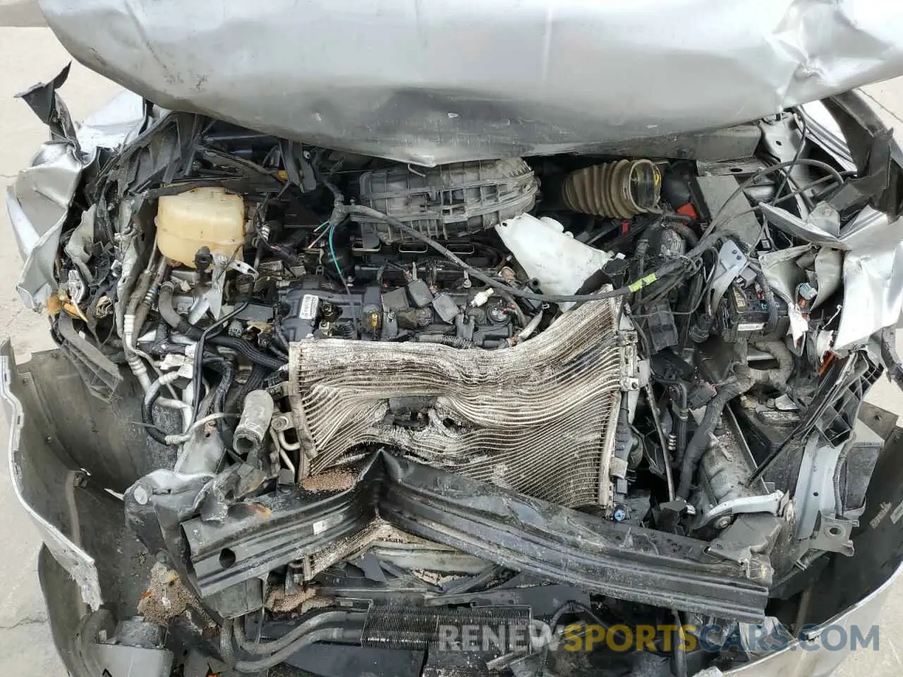 12 Photograph of a damaged car 3C4PDCGG0KT858078 DODGE JOURNEY 2019