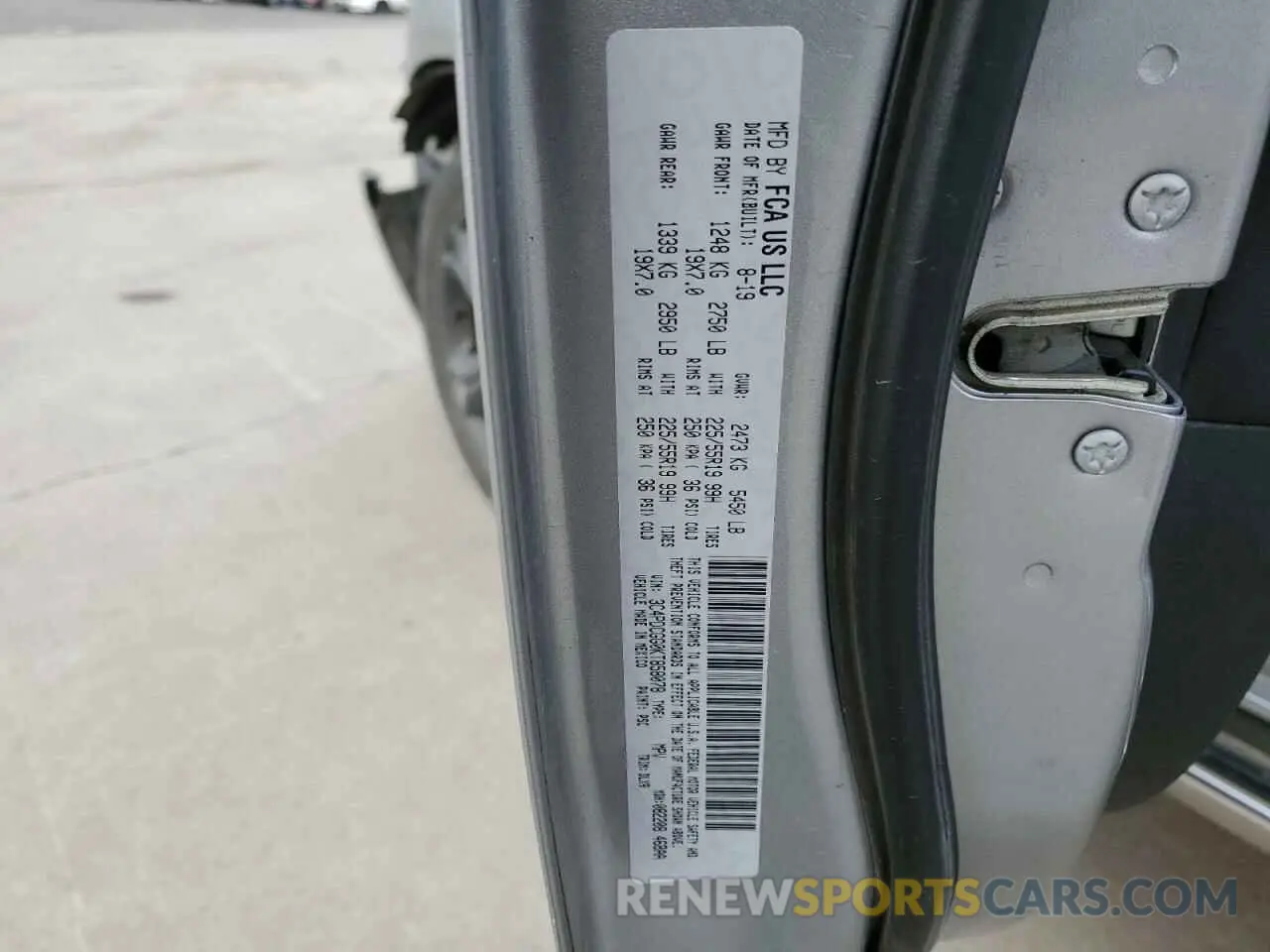 13 Photograph of a damaged car 3C4PDCGG0KT858078 DODGE JOURNEY 2019
