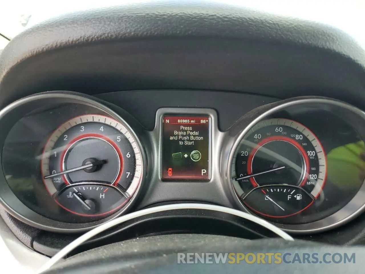 9 Photograph of a damaged car 3C4PDCGG1KT746390 DODGE JOURNEY 2019