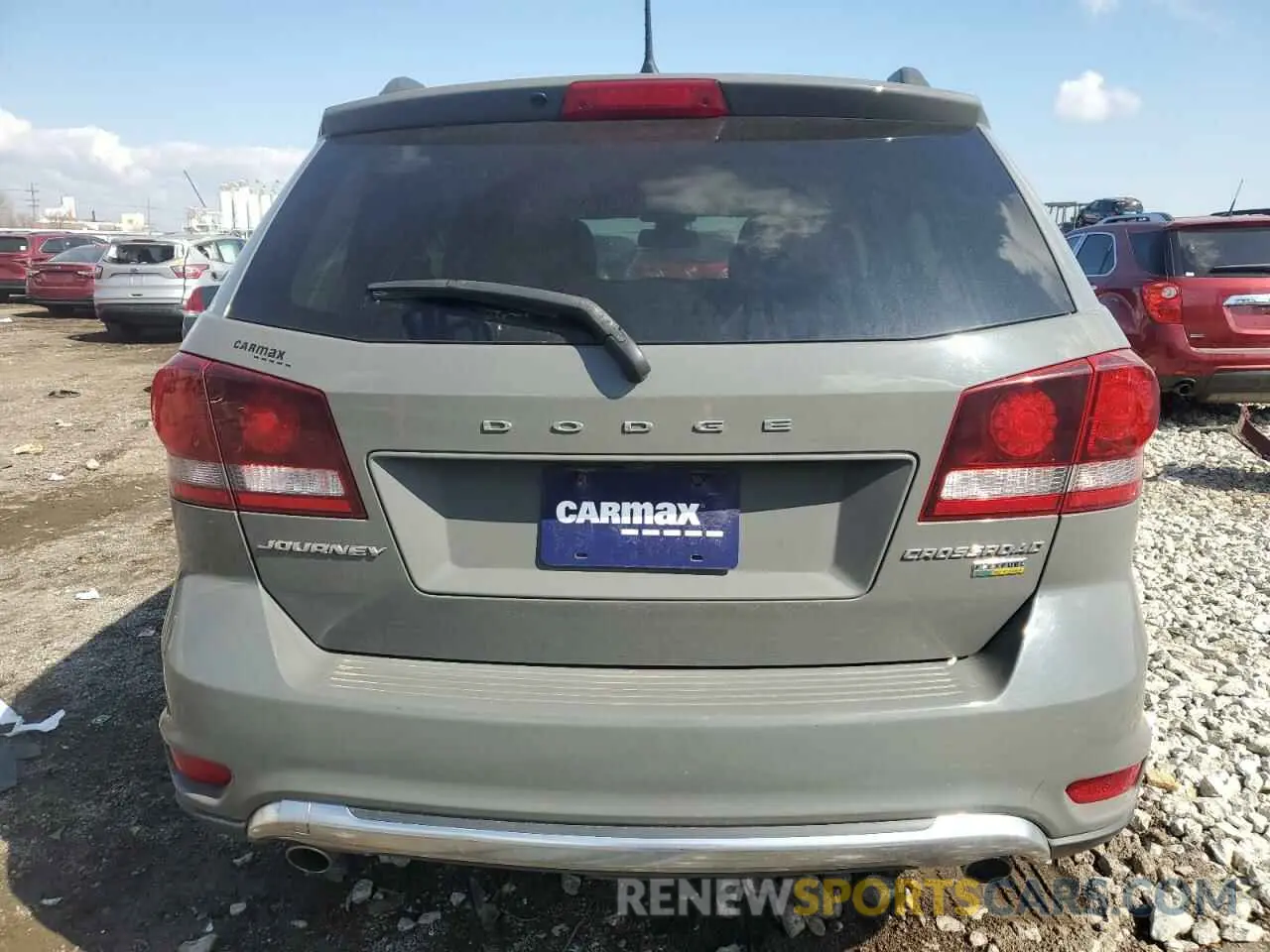6 Photograph of a damaged car 3C4PDCGG1KT803607 DODGE JOURNEY 2019