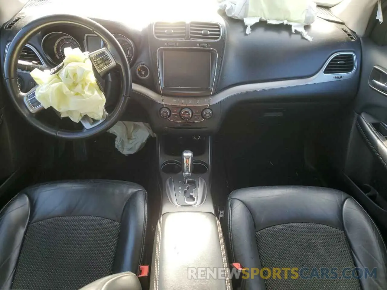 8 Photograph of a damaged car 3C4PDCGG2KT841301 DODGE JOURNEY 2019