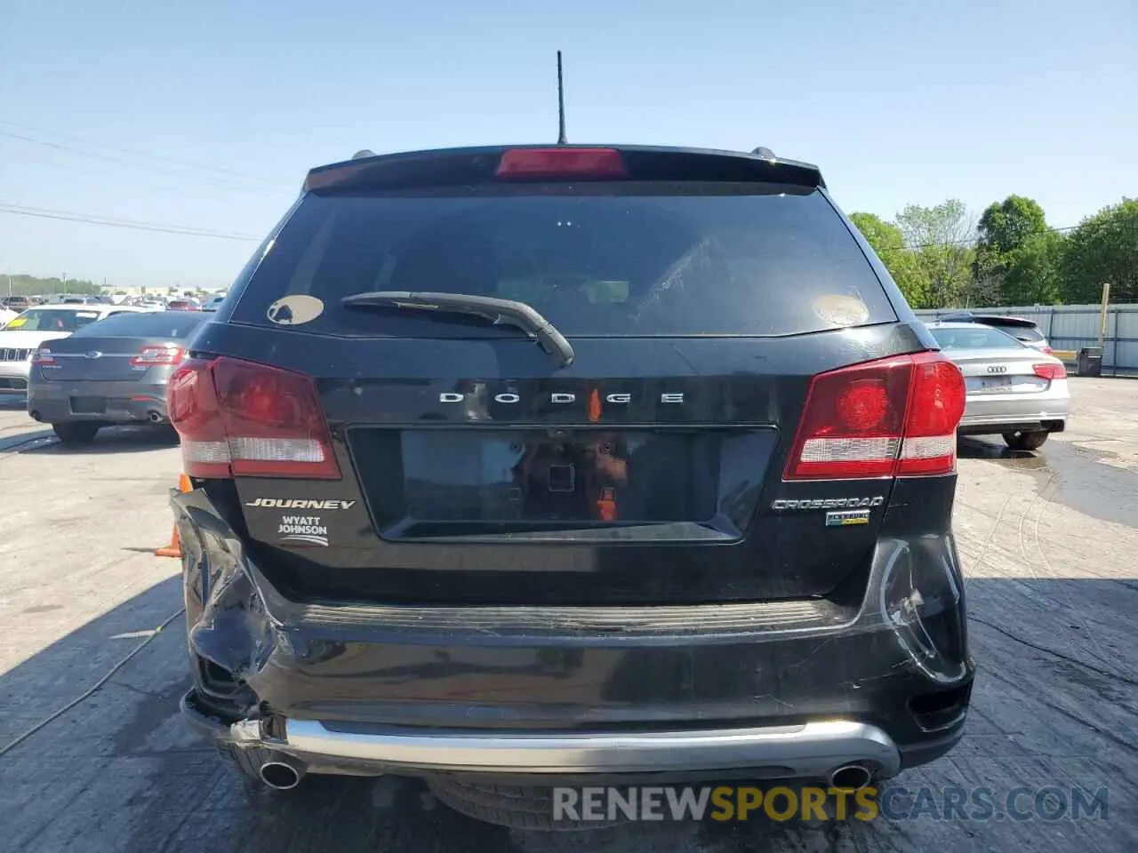 6 Photograph of a damaged car 3C4PDCGG4KT731432 DODGE JOURNEY 2019