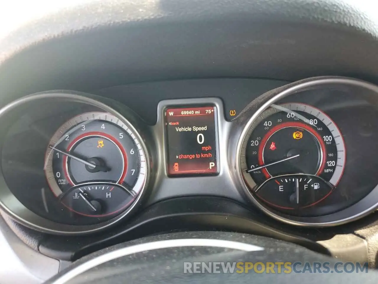 9 Photograph of a damaged car 3C4PDCGG4KT731432 DODGE JOURNEY 2019