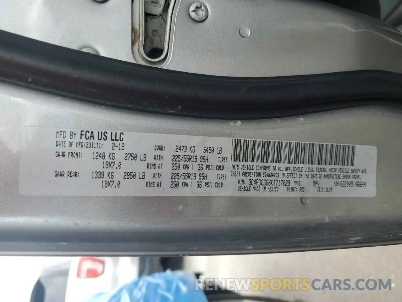 13 Photograph of a damaged car 3C4PDCGG6KT717029 DODGE JOURNEY 2019