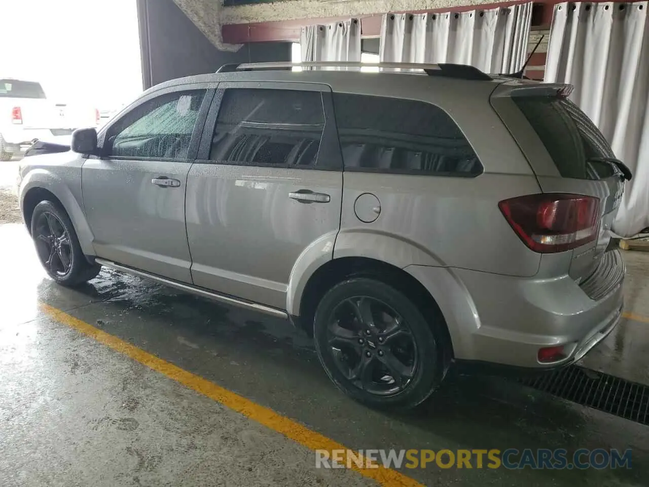 2 Photograph of a damaged car 3C4PDCGG6KT717029 DODGE JOURNEY 2019