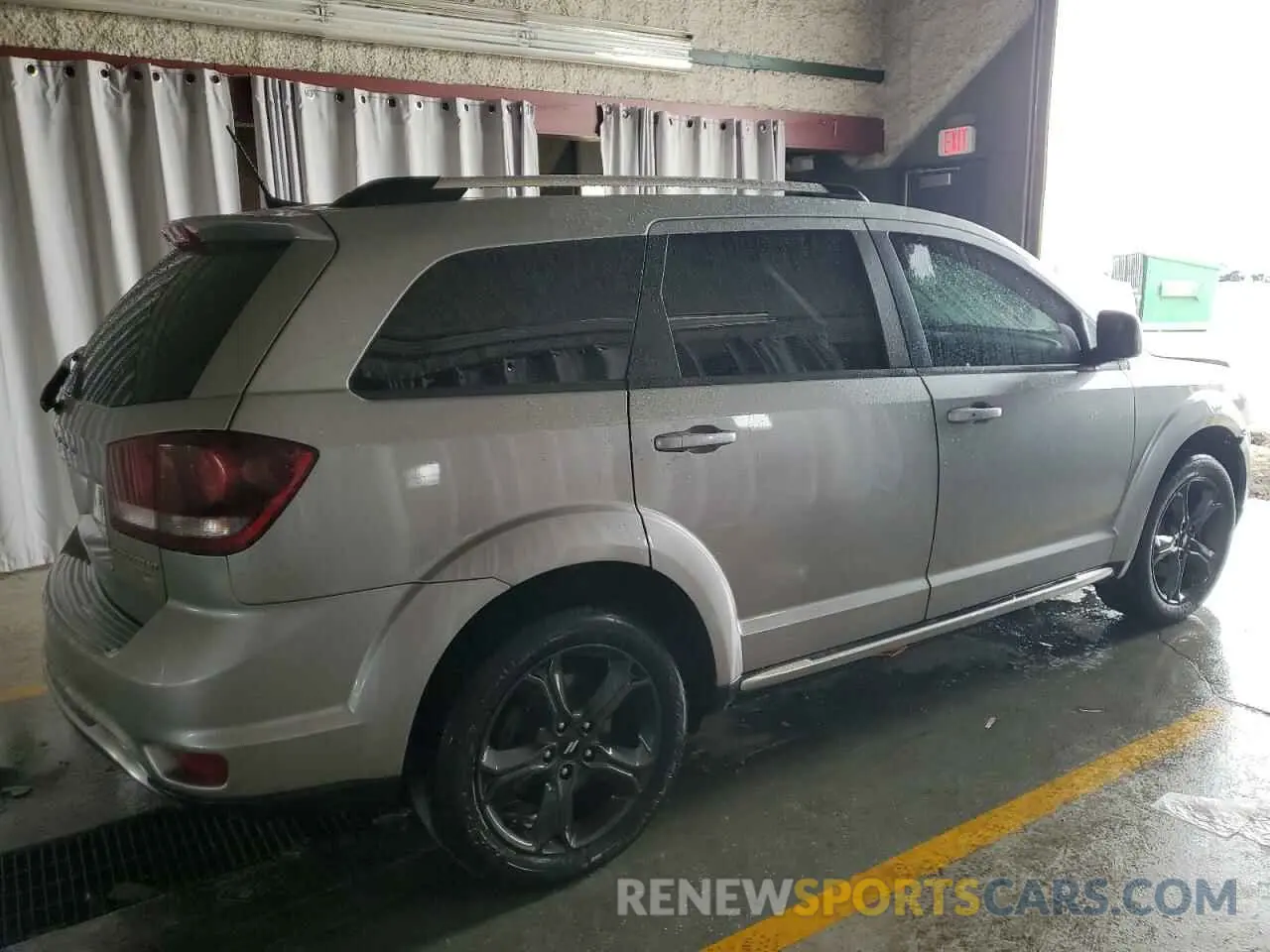 3 Photograph of a damaged car 3C4PDCGG6KT717029 DODGE JOURNEY 2019