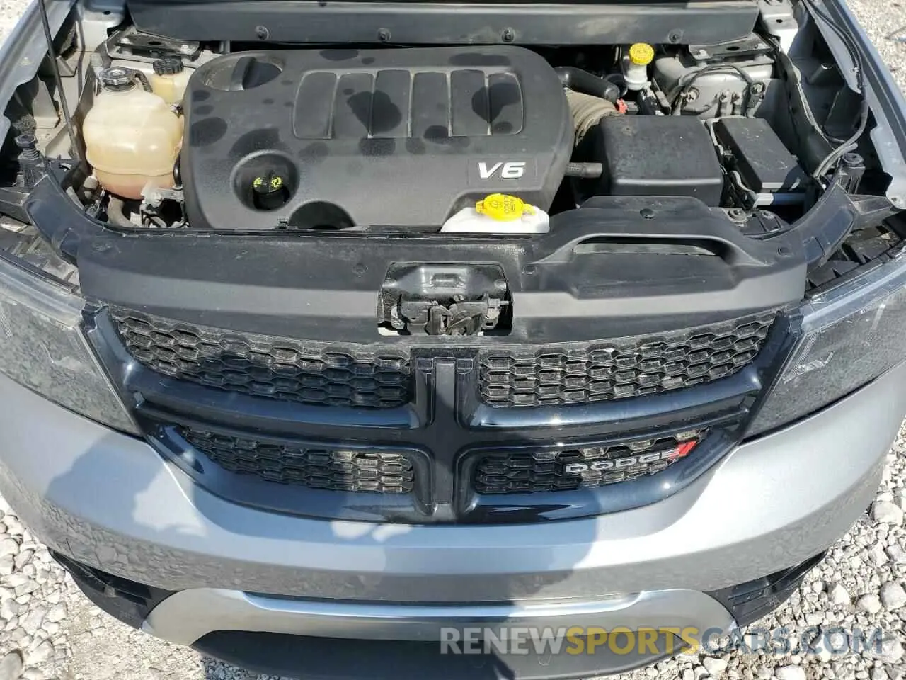 12 Photograph of a damaged car 3C4PDCGG6KT783192 DODGE JOURNEY 2019