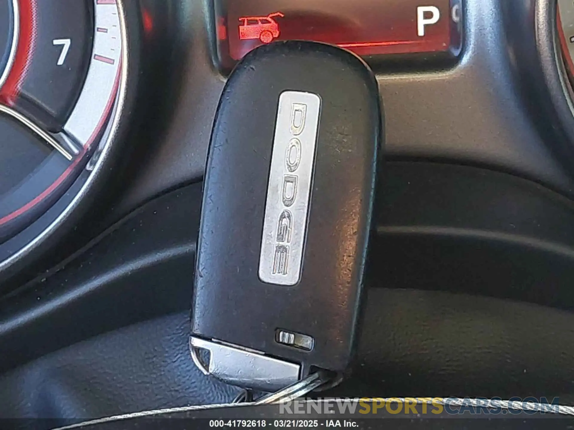 11 Photograph of a damaged car 3C4PDCGG6KT841317 DODGE JOURNEY 2019