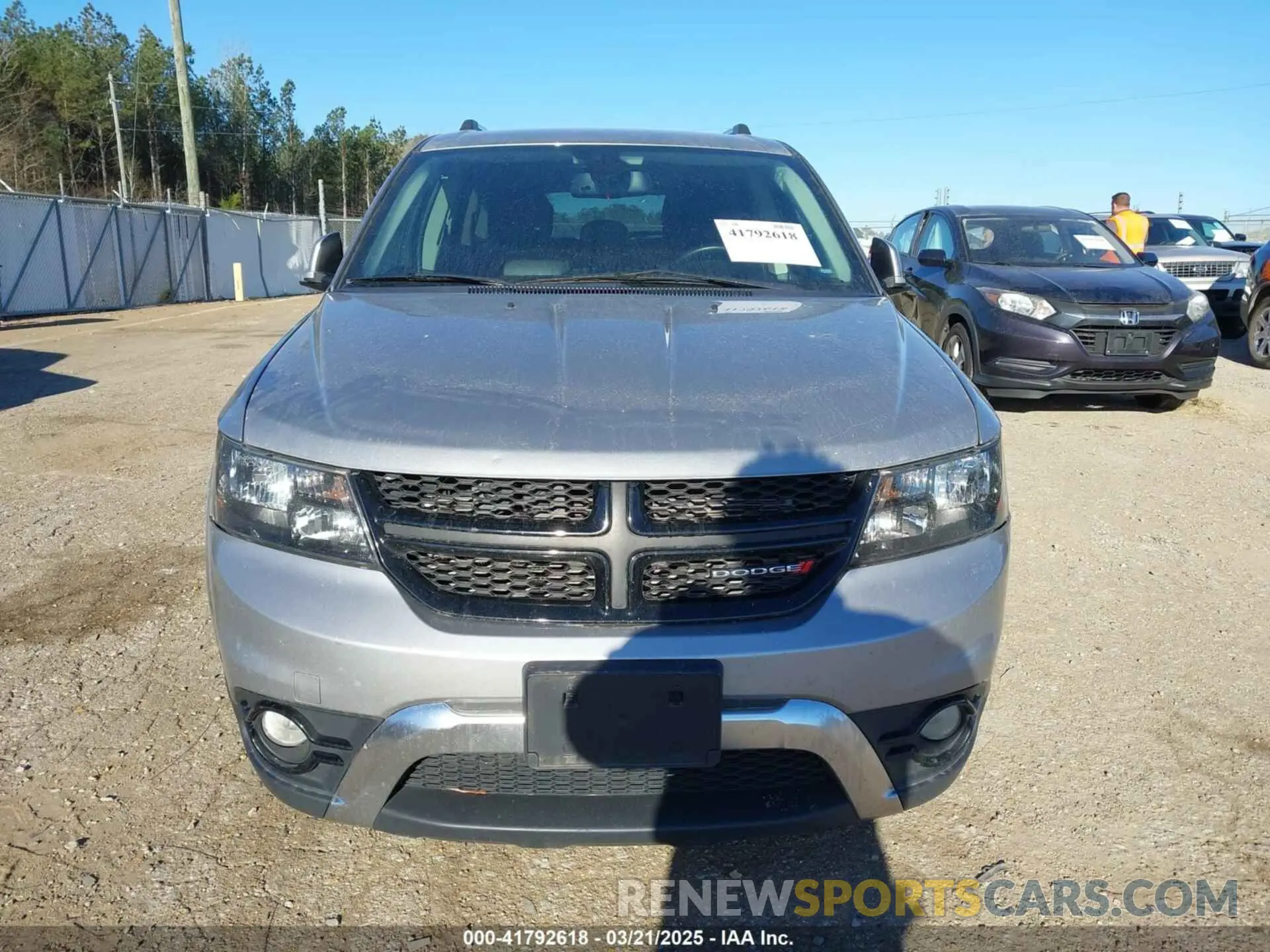 13 Photograph of a damaged car 3C4PDCGG6KT841317 DODGE JOURNEY 2019