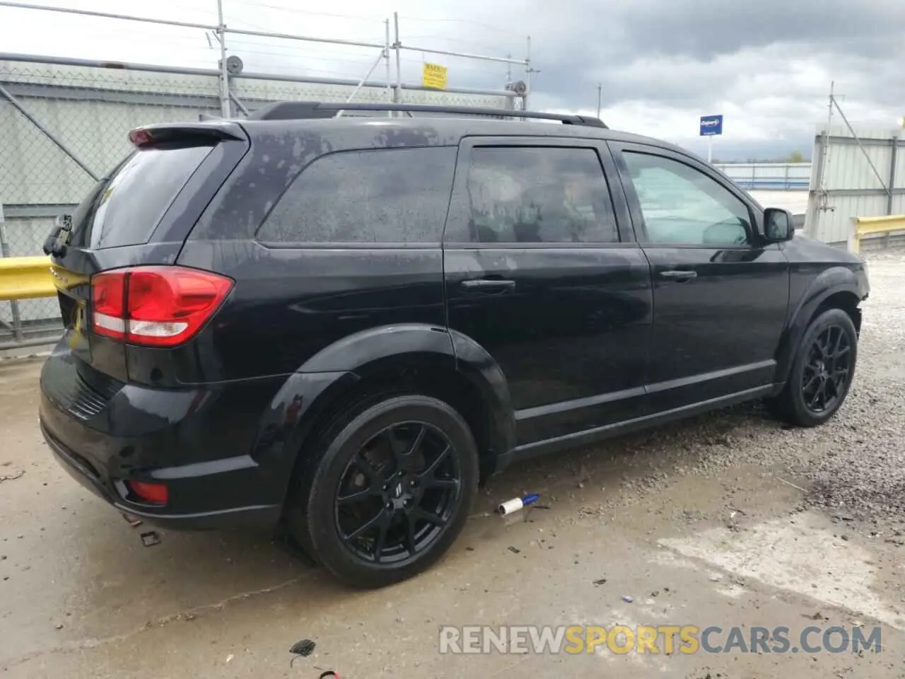 3 Photograph of a damaged car 3C4PDDBG3KT752169 DODGE JOURNEY 2019