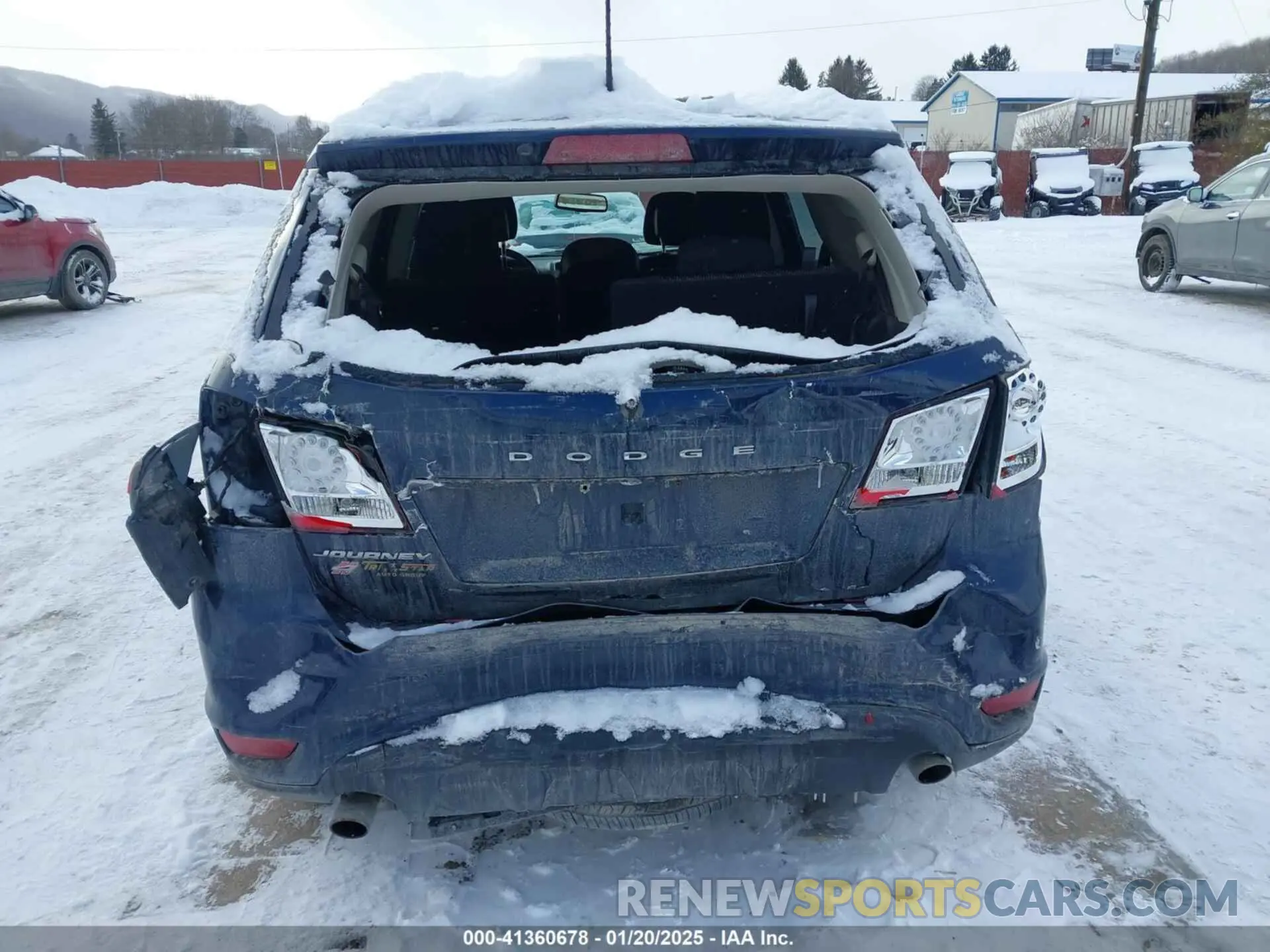 6 Photograph of a damaged car 3C4PDDBG6KT752277 DODGE JOURNEY 2019