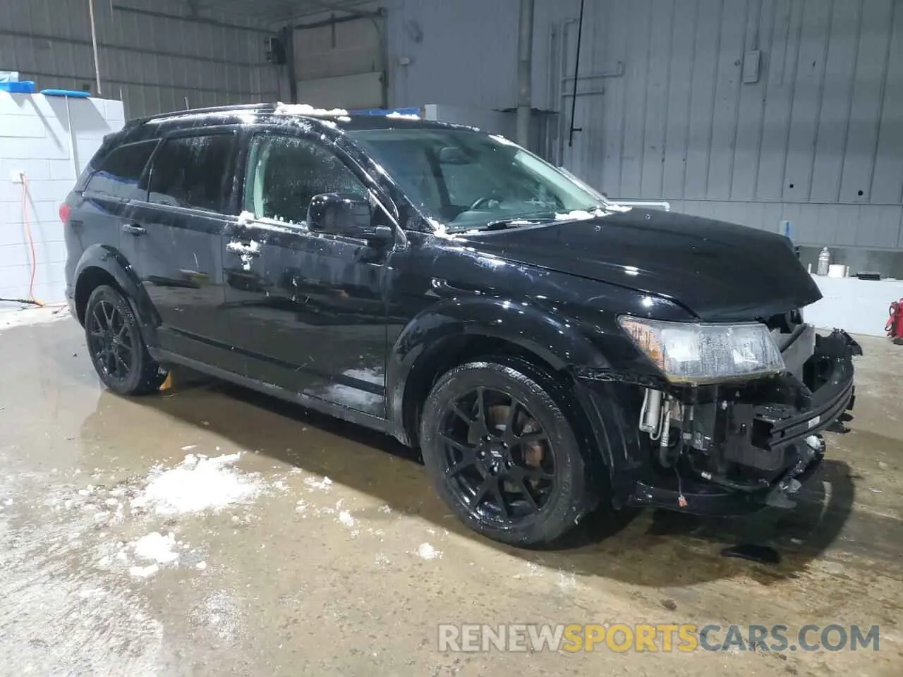4 Photograph of a damaged car 3C4PDDBG9KT681723 DODGE JOURNEY 2019