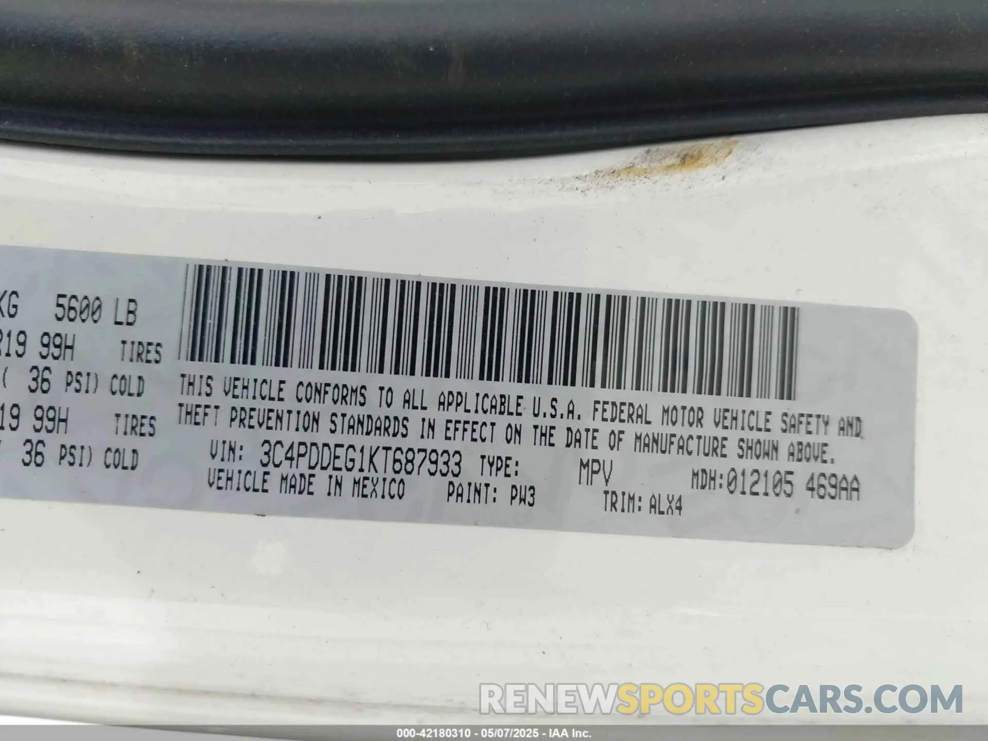 9 Photograph of a damaged car 3C4PDDEG1KT687933 DODGE JOURNEY 2019