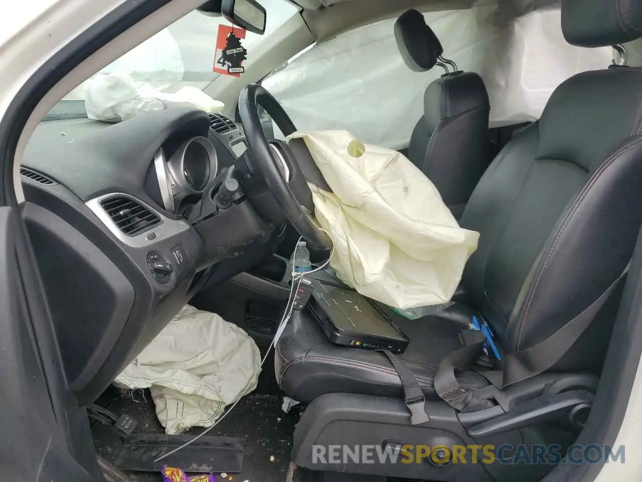 7 Photograph of a damaged car 3C4PDDEG2KT708921 DODGE JOURNEY 2019