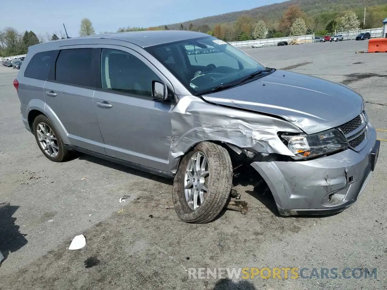 4 Photograph of a damaged car 3C4PDDEG2KT738856 DODGE JOURNEY 2019
