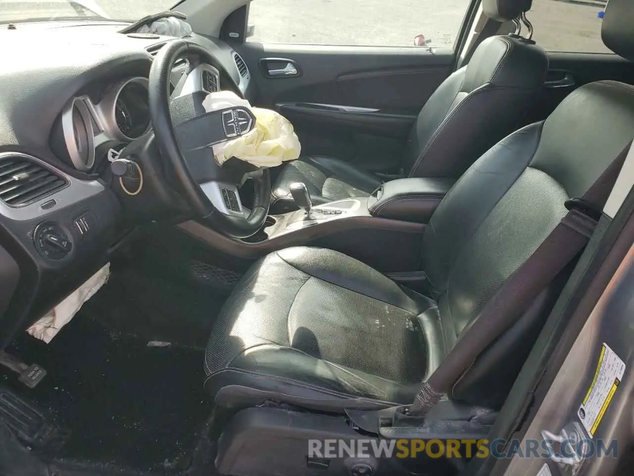 7 Photograph of a damaged car 3C4PDDEG2KT738856 DODGE JOURNEY 2019