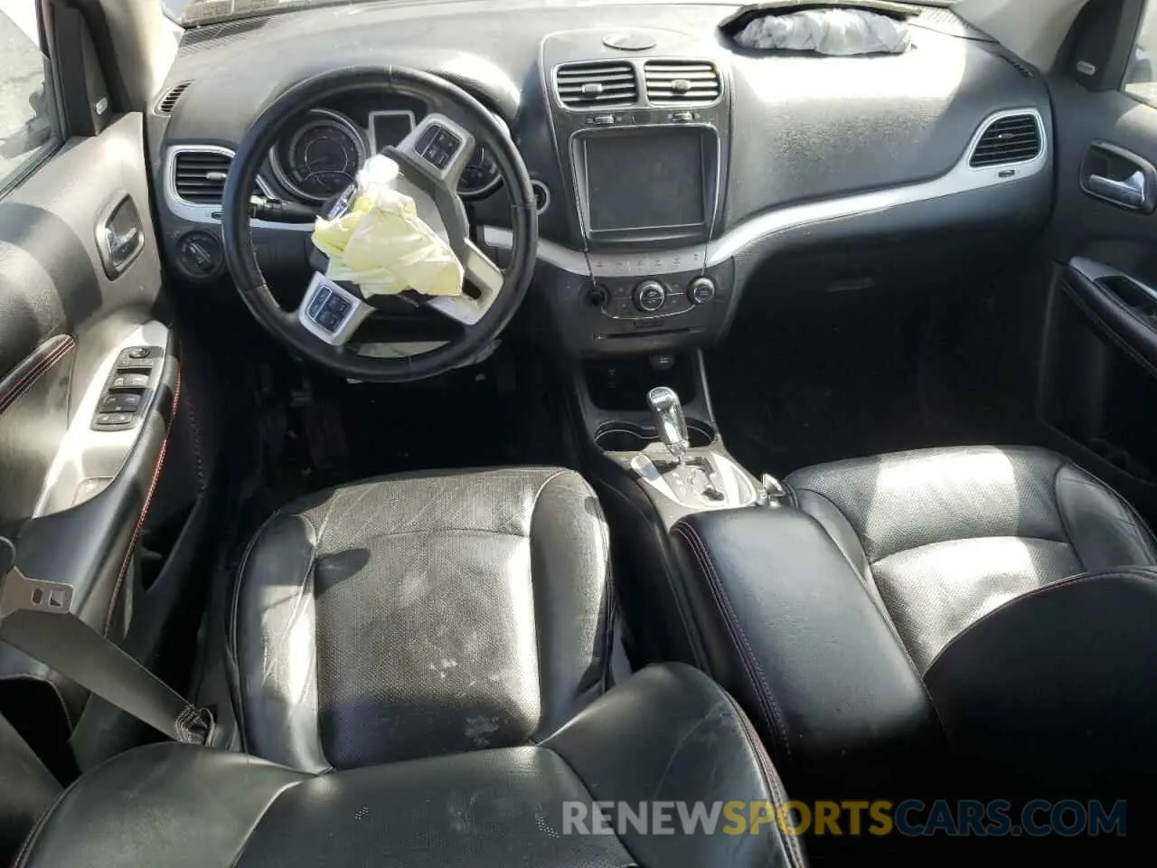 8 Photograph of a damaged car 3C4PDDEG2KT738856 DODGE JOURNEY 2019
