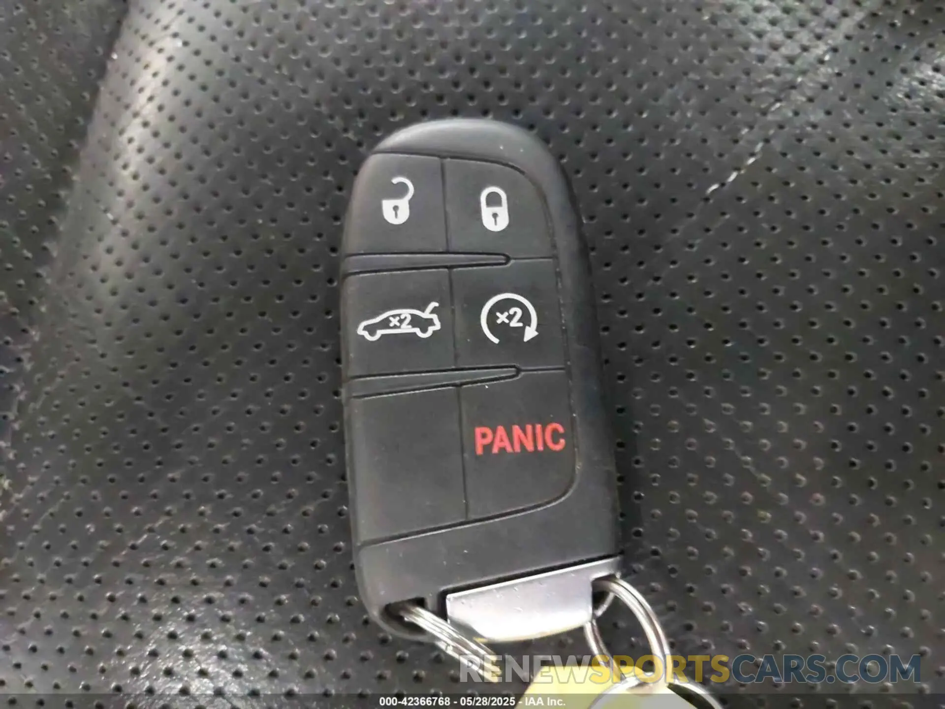 11 Photograph of a damaged car 3C4PDDEG4KT688056 DODGE JOURNEY 2019