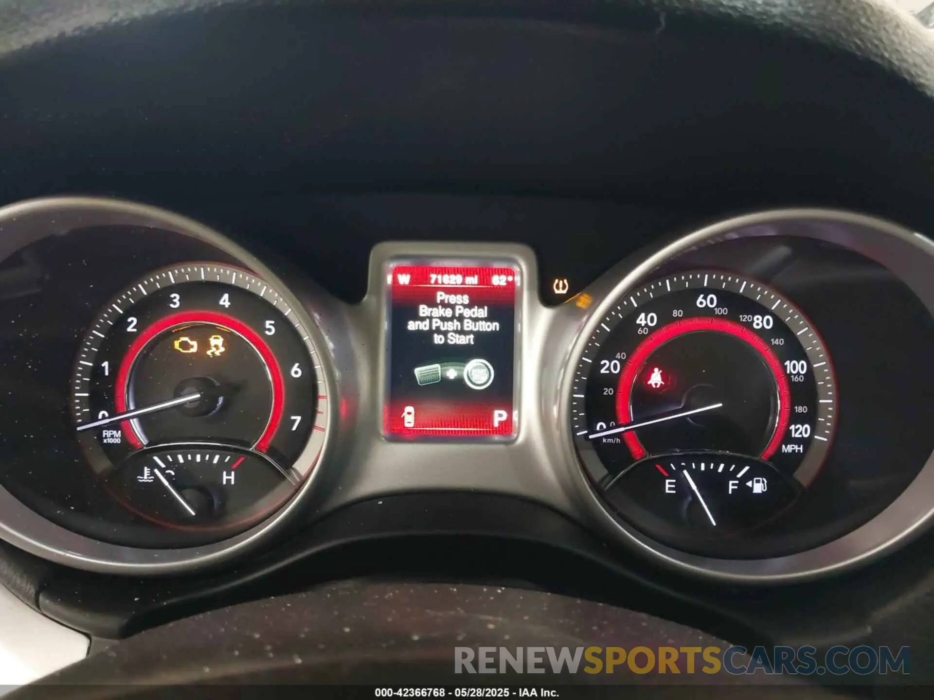 7 Photograph of a damaged car 3C4PDDEG4KT688056 DODGE JOURNEY 2019