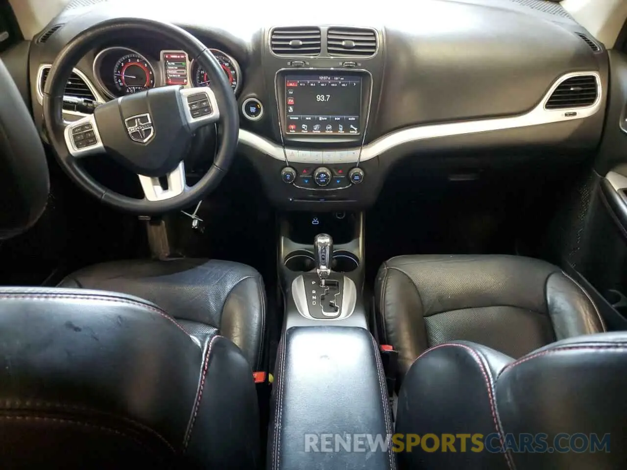 8 Photograph of a damaged car 3C4PDDEG5KT701915 DODGE JOURNEY 2019