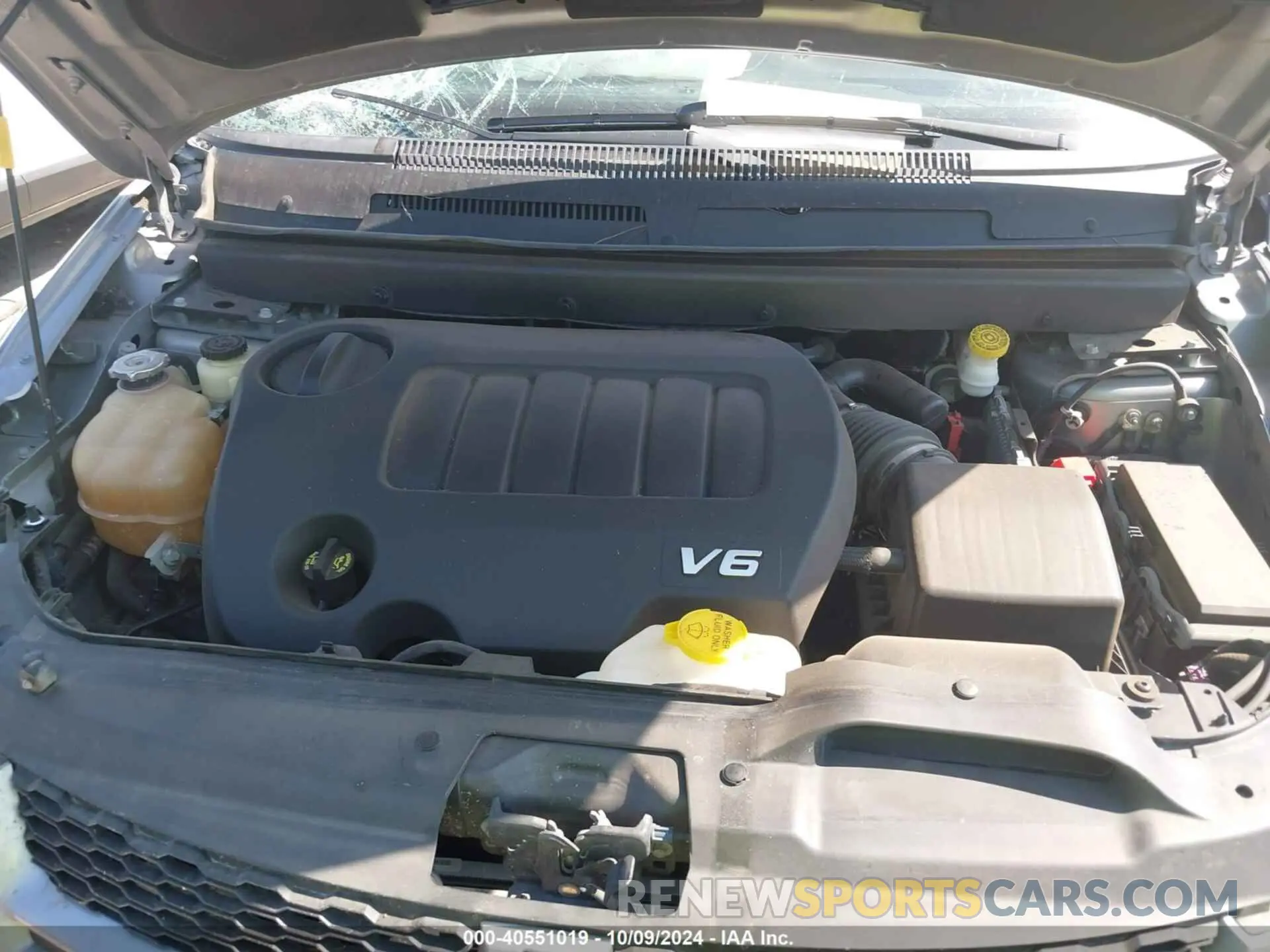 10 Photograph of a damaged car 3C4PDDEG6KT764702 DODGE JOURNEY 2019