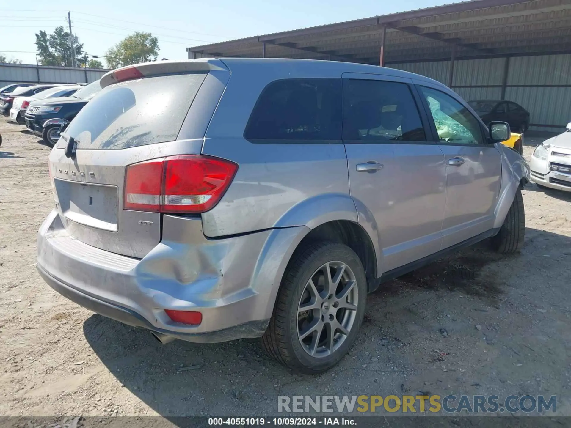 4 Photograph of a damaged car 3C4PDDEG6KT764702 DODGE JOURNEY 2019