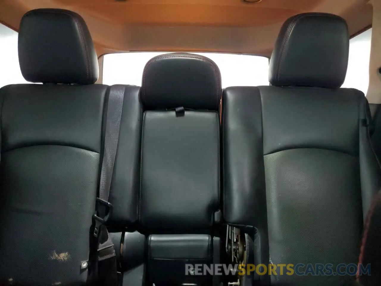 10 Photograph of a damaged car 3C4PDDEG6KT769964 DODGE JOURNEY 2019