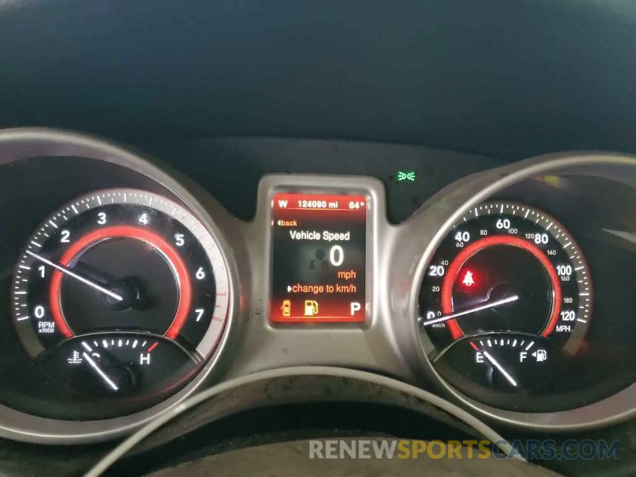 9 Photograph of a damaged car 3C4PDDEG6KT769964 DODGE JOURNEY 2019