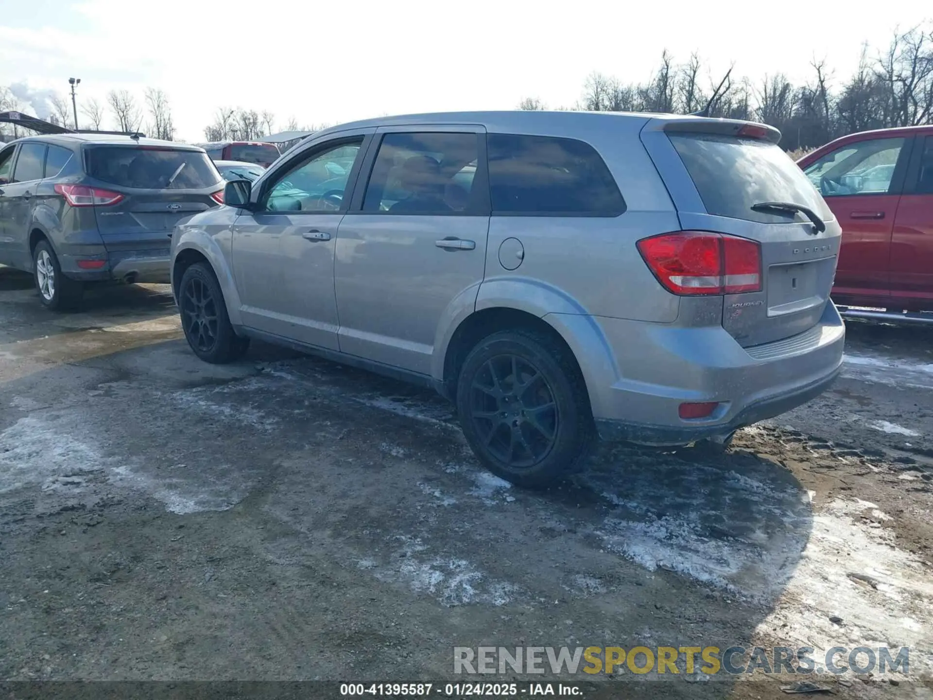 3 Photograph of a damaged car 3C4PDDEG6KT785047 DODGE JOURNEY 2019
