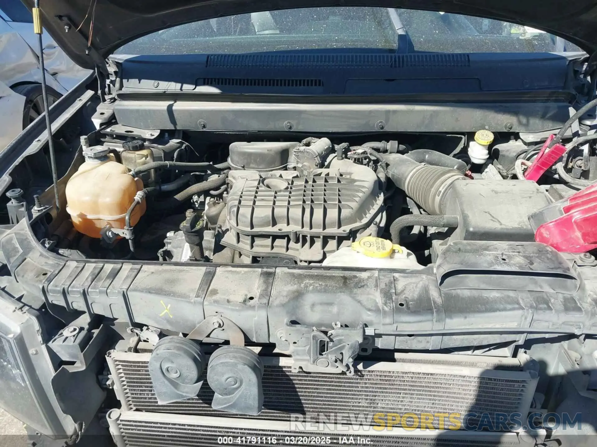 10 Photograph of a damaged car 3C4PDDEG7KT720157 DODGE JOURNEY 2019