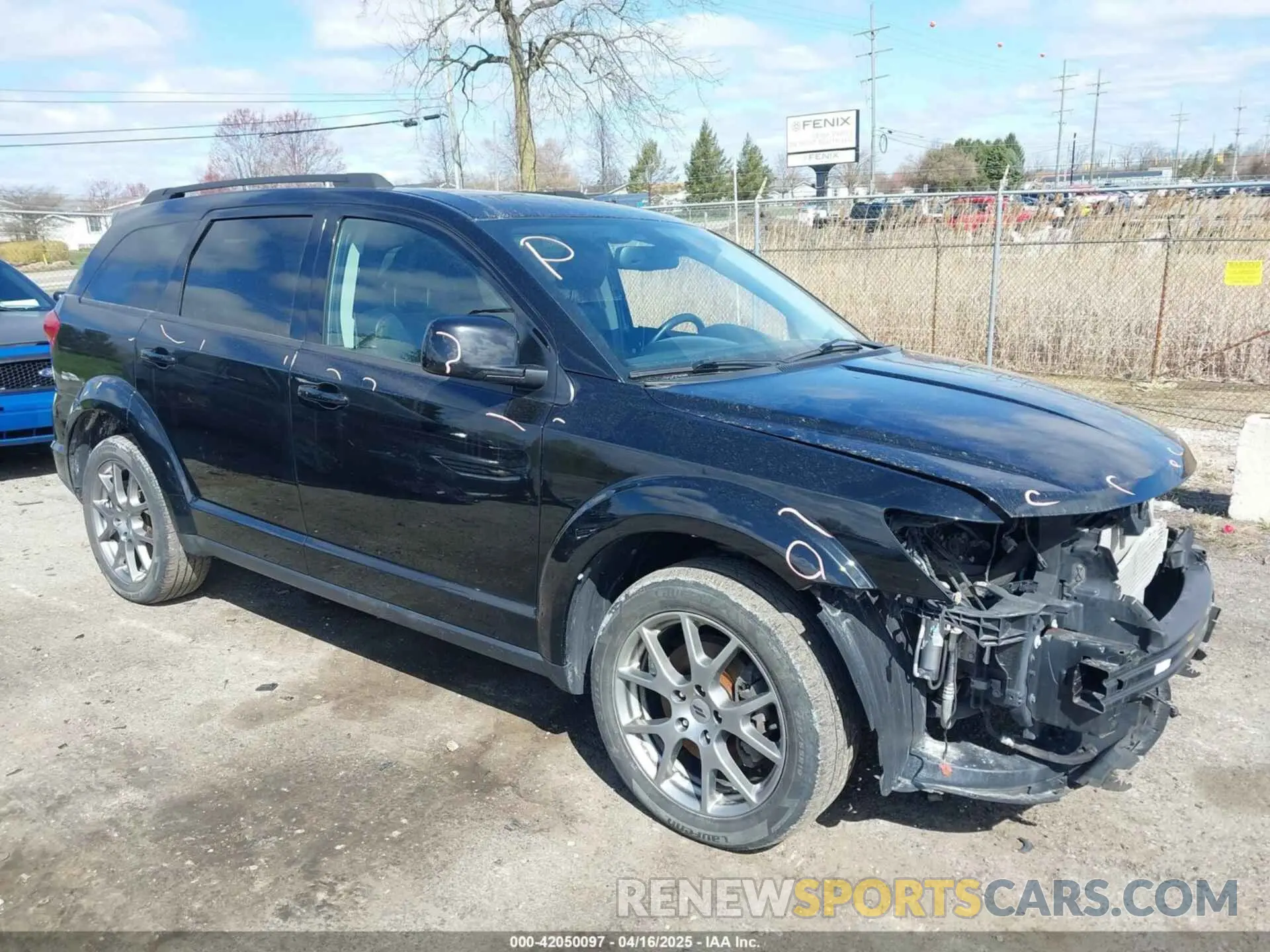 1 Photograph of a damaged car 3C4PDDEG9KT687890 DODGE JOURNEY 2019