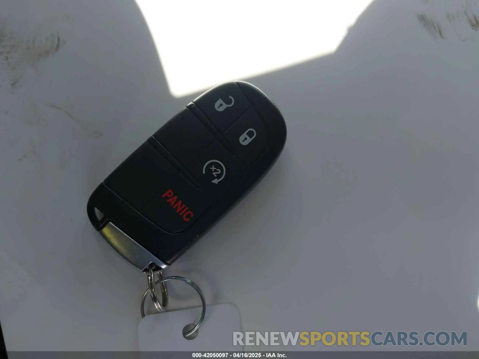 11 Photograph of a damaged car 3C4PDDEG9KT687890 DODGE JOURNEY 2019