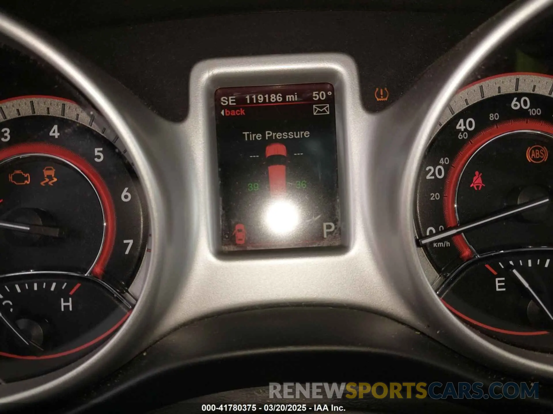 16 Photograph of a damaged car 3C4PDDEG9KT764693 DODGE JOURNEY 2019