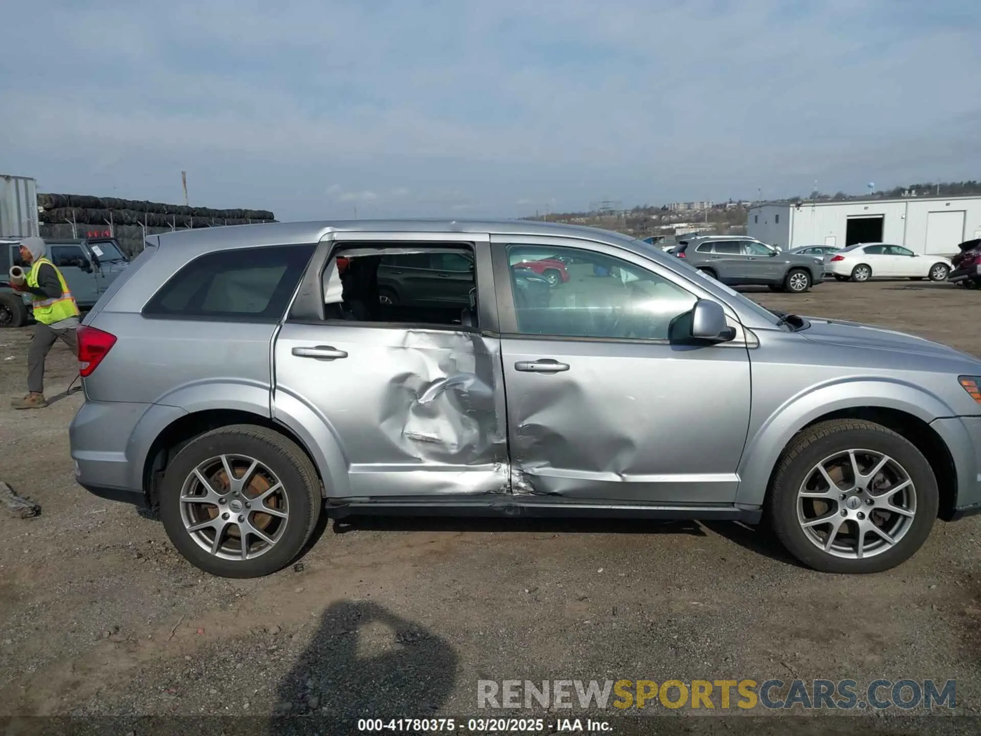 6 Photograph of a damaged car 3C4PDDEG9KT764693 DODGE JOURNEY 2019
