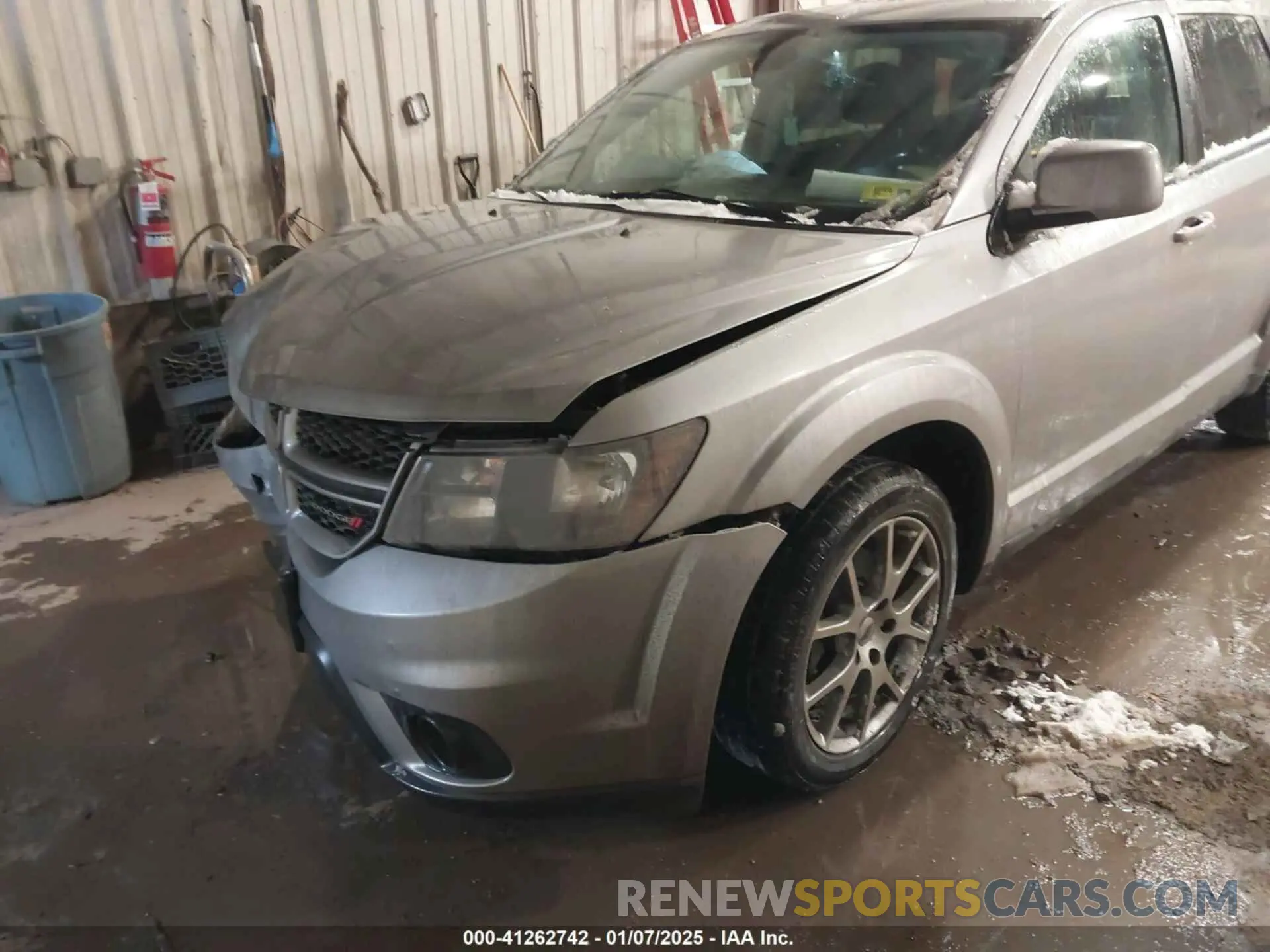 6 Photograph of a damaged car 3C4PDDEG9KT769926 DODGE JOURNEY 2019