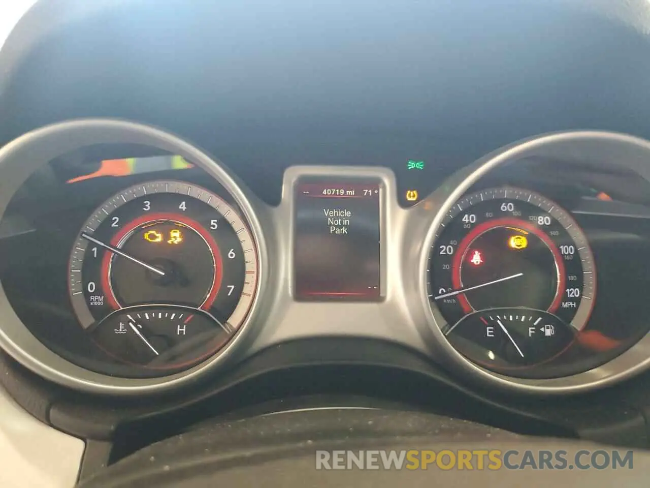9 Фотография поврежденного автомобиля 3C4PDDEG9KT857200 DODGE JOURNEY 2019