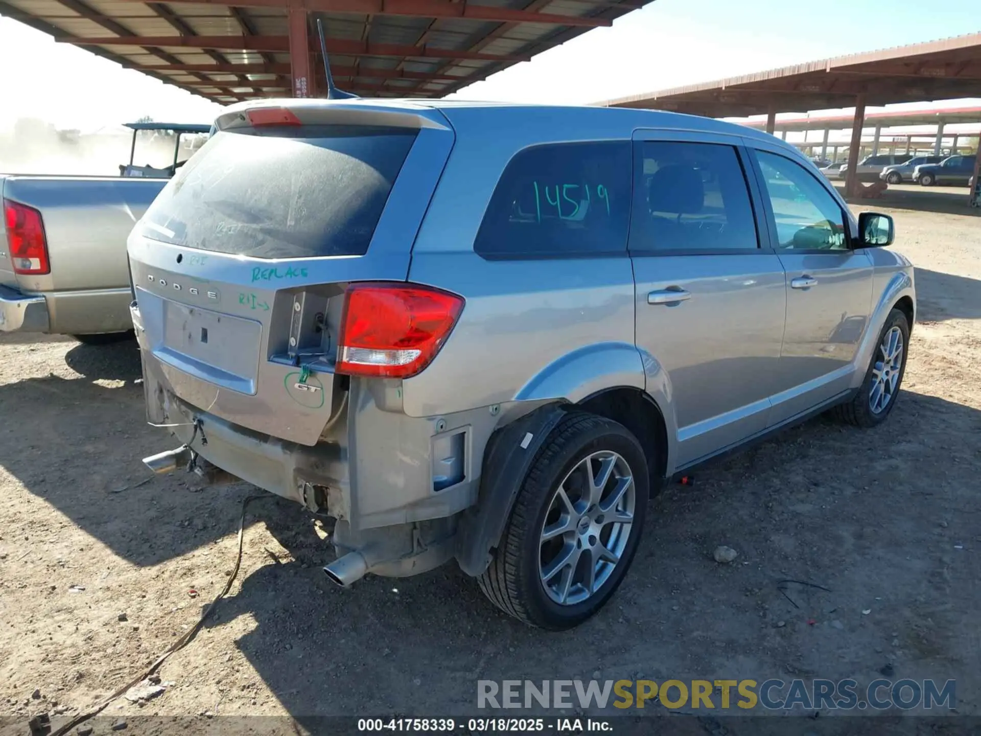 6 Photograph of a damaged car 3C4PDDEGXKT784922 DODGE JOURNEY 2019