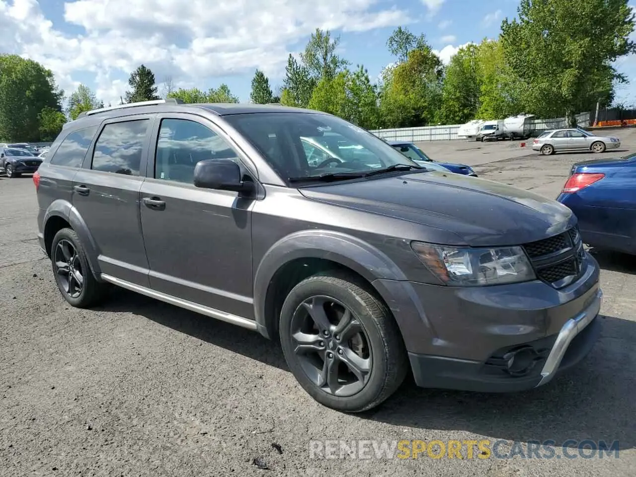 4 Photograph of a damaged car 3C4PDDGG1KT845328 DODGE JOURNEY 2019