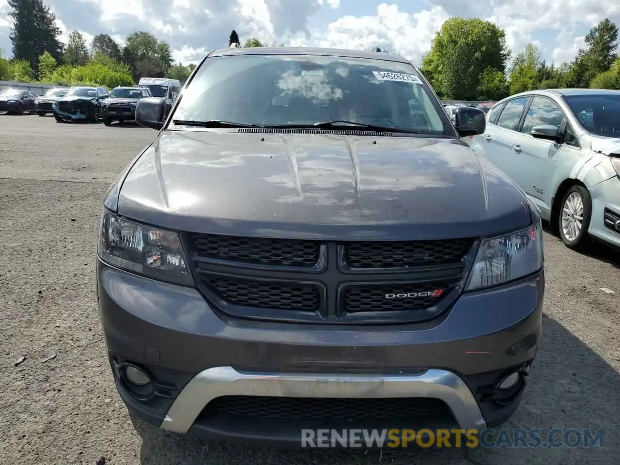 5 Photograph of a damaged car 3C4PDDGG1KT845328 DODGE JOURNEY 2019
