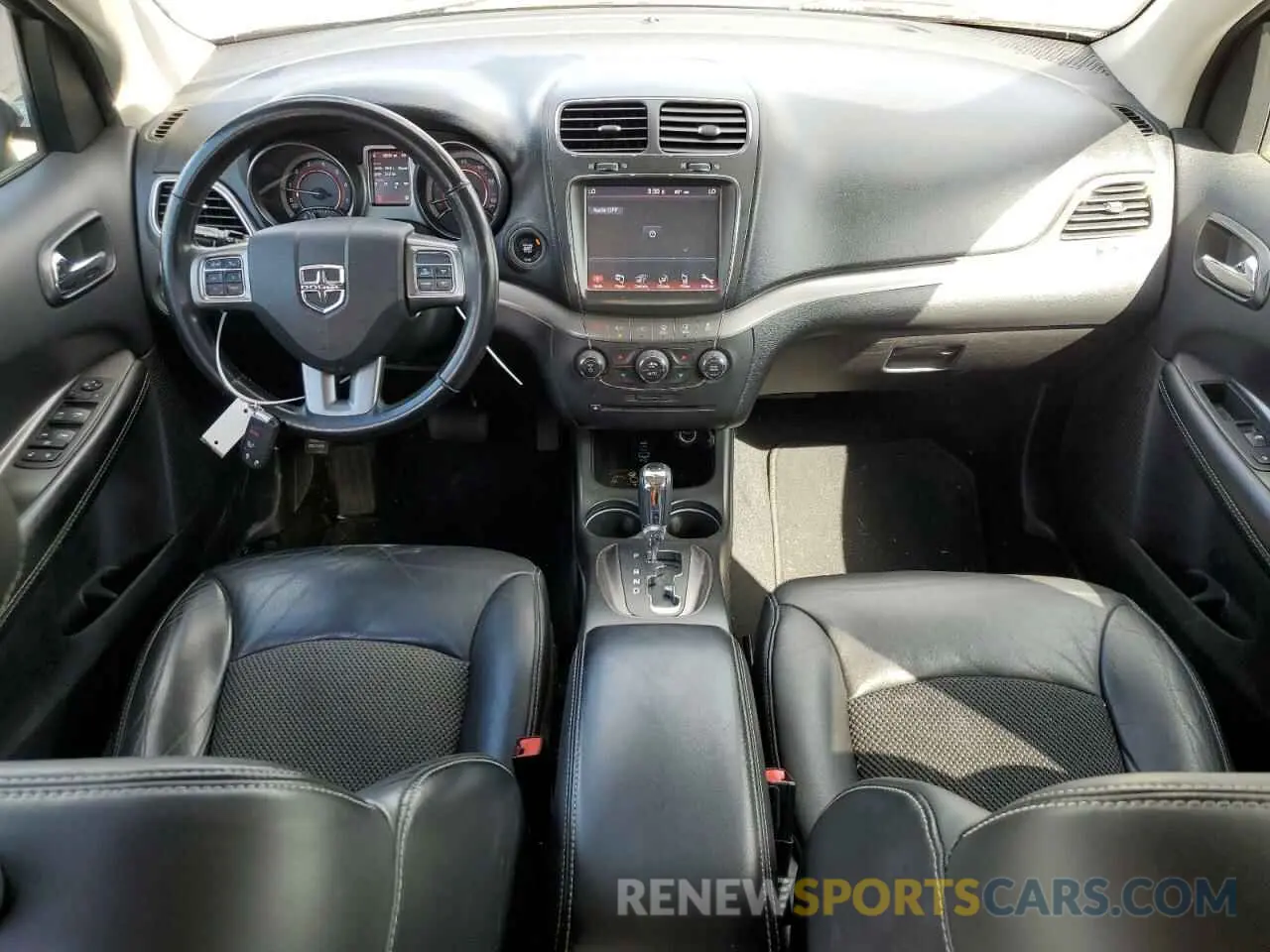 8 Photograph of a damaged car 3C4PDDGG1KT845328 DODGE JOURNEY 2019
